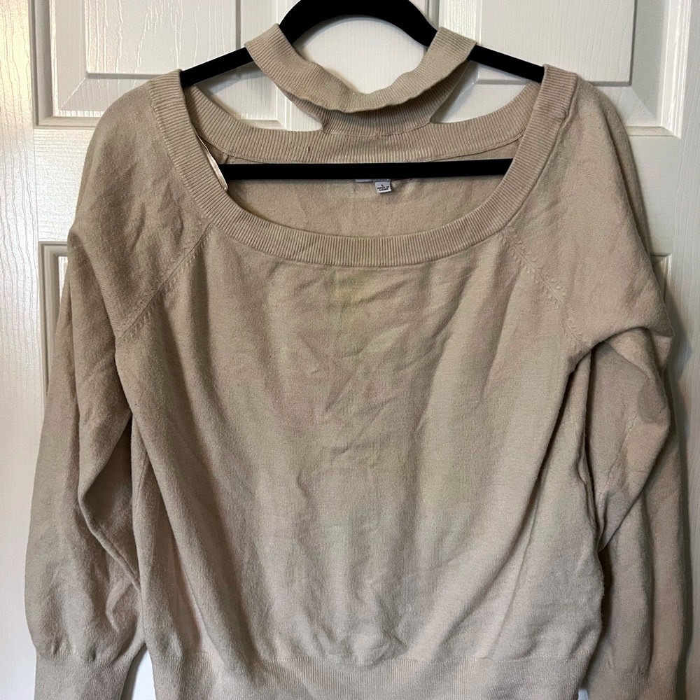 525 America Cream Off-the-Shoulder Sweater - Picture 2 of 4